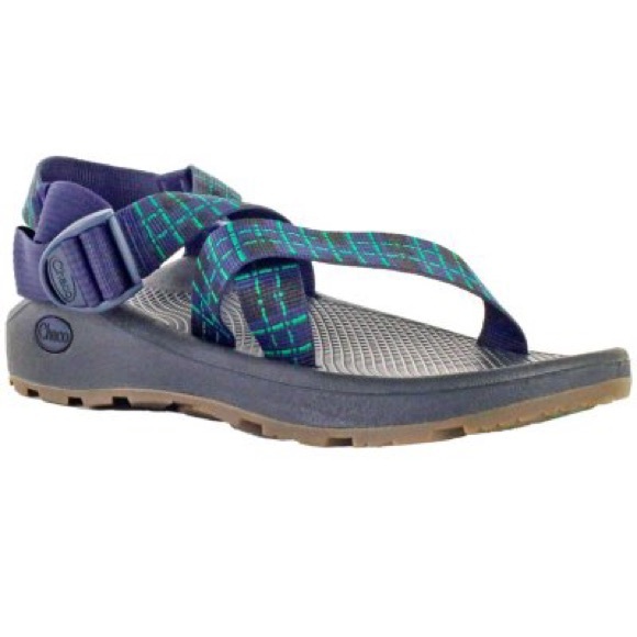 mens chacos size 10